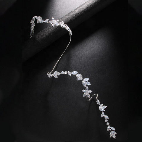 Lux Flowercut Handchain