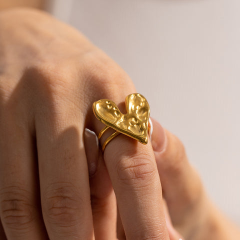 Hearted Ring