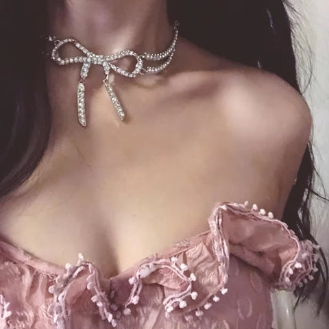 Glam Bow Choker